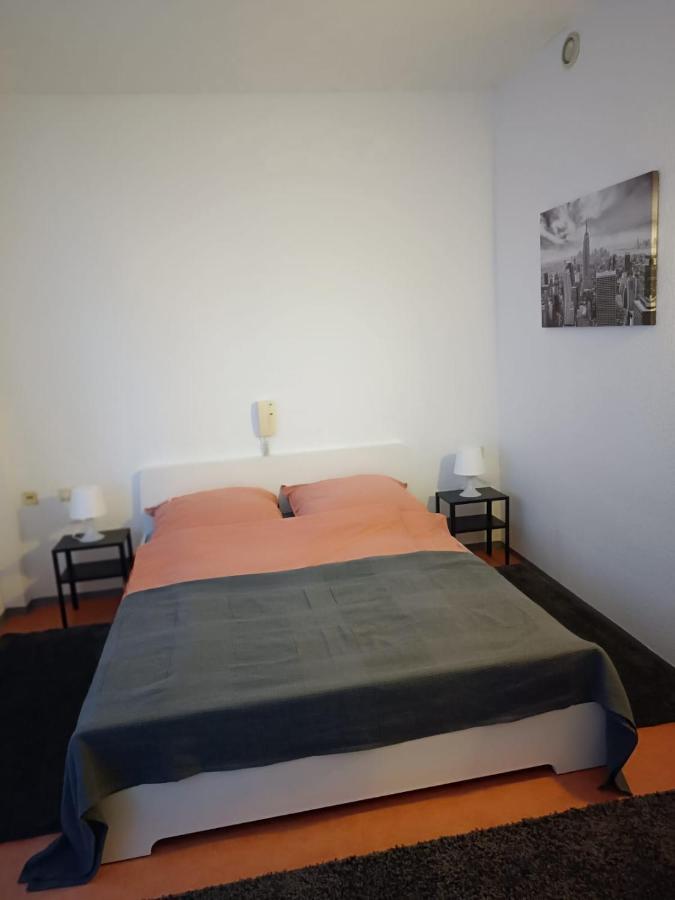 App. 308 * Nürnberg